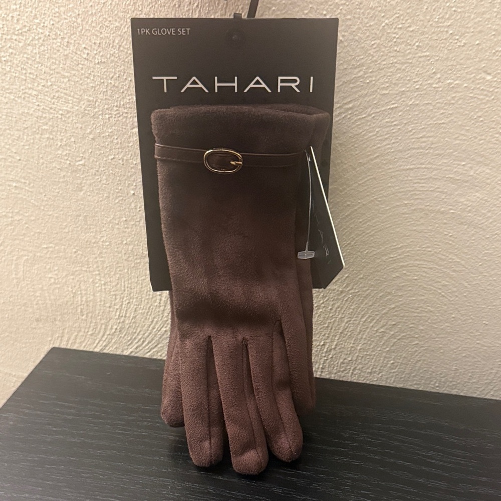 NEW with tags!!! Tahari Chocolate Brown Gloves